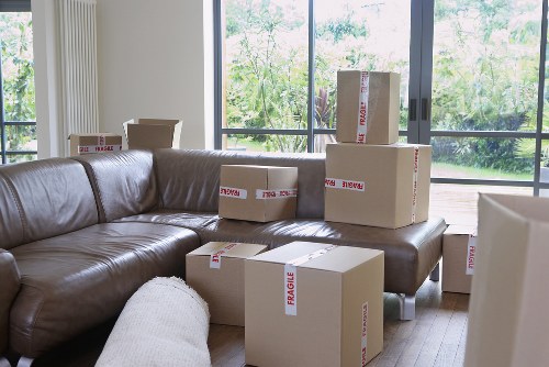 Local moving van for flats and apartments in Merton